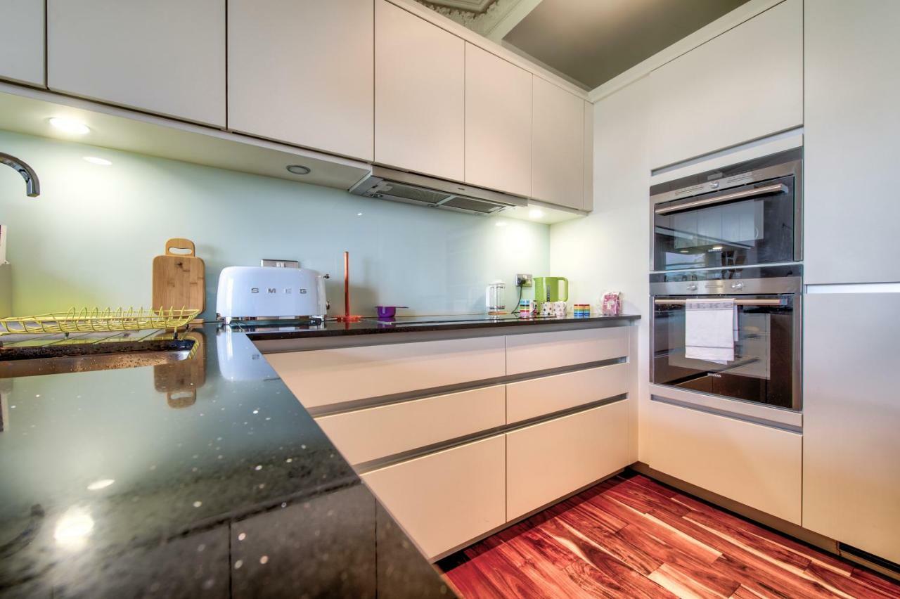 Апартаменты Modern Flat With Fantastic Views Эдинбург Экстерьер фото
